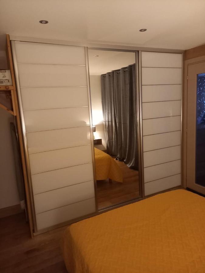 Appartement Centre Du Village Brides Les Bains Luaran gambar